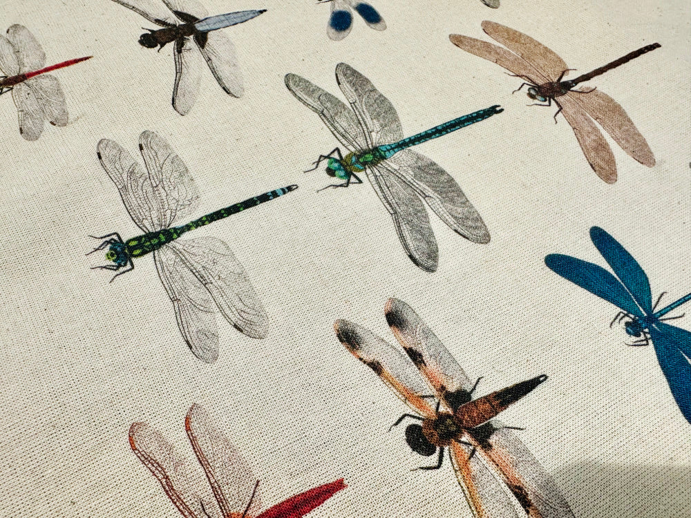Libellen Tote Bag aus Baumwolle mit detailreichen Insektenzeichnungen