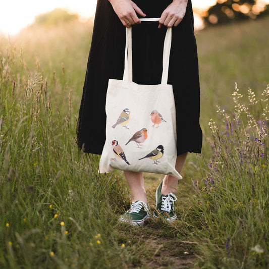Baumwolltasche mit Illustration heimischer Gartenvögel
