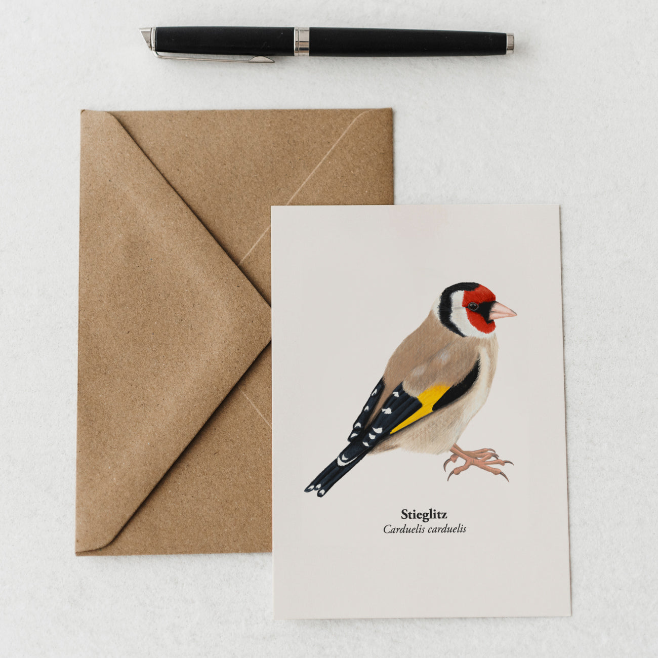 Stieglitz Postkarte DIN A6 mit Kraftpapierumschlag, Naturpostkarte Vogel Illustration