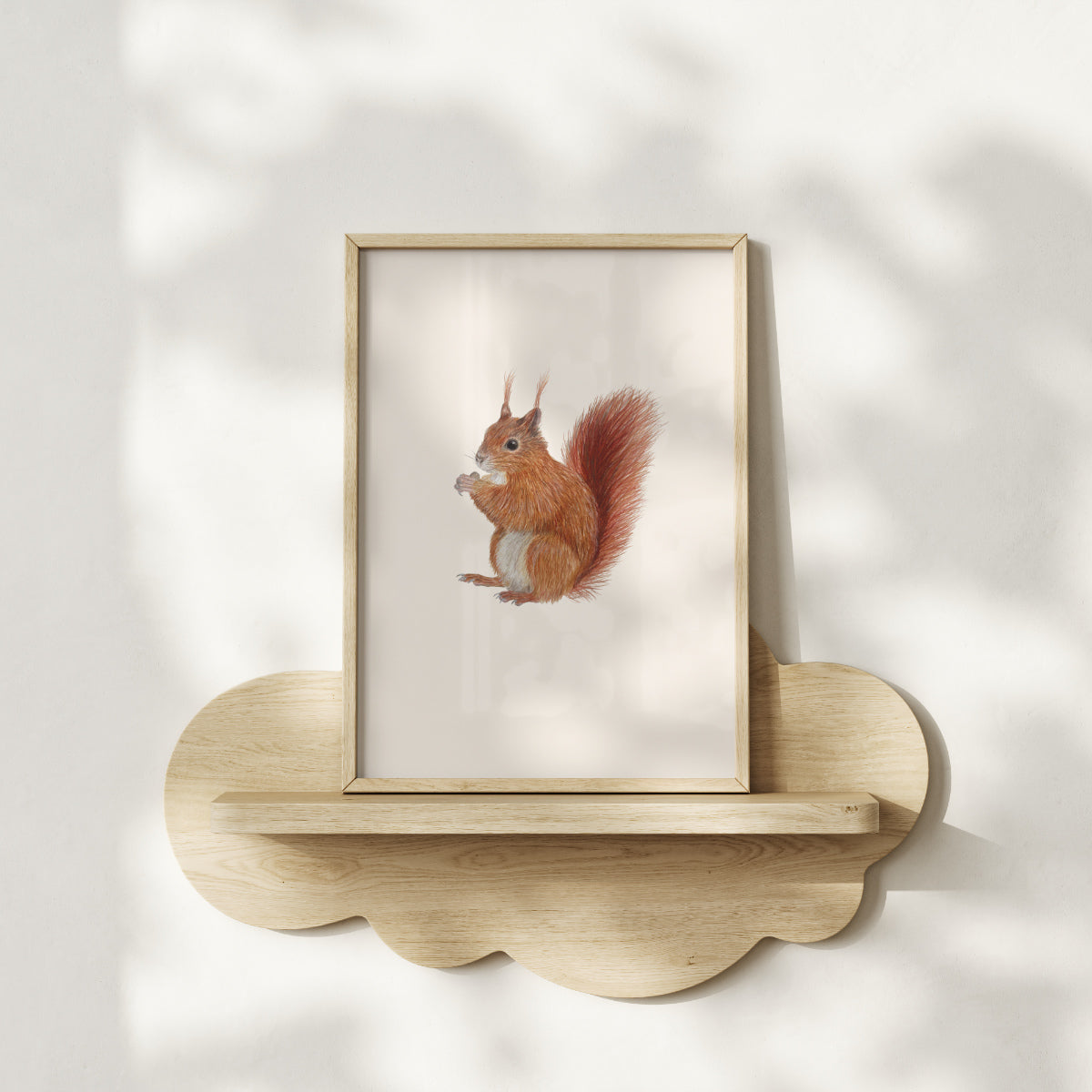 Eichhörnchen Wandbild auf Holzregal in Kinderzimmer