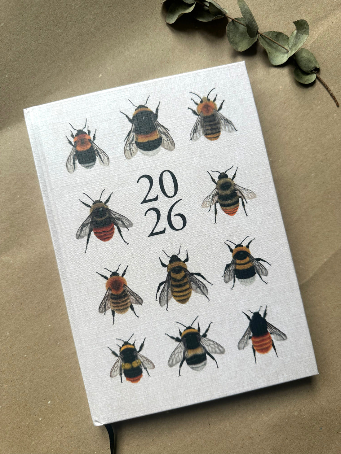 Hummel Planer 2026 – Nachhaltiger Terminplaner im A5-Format mit Illustrationen heimischer Hummeln